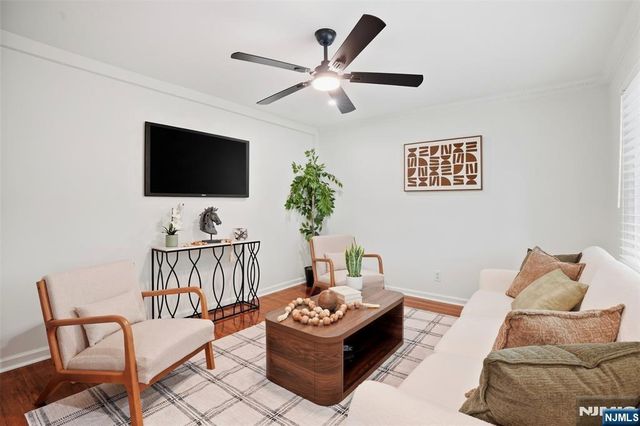 54 Haven Avenue, Bergenfield, NJ 07621