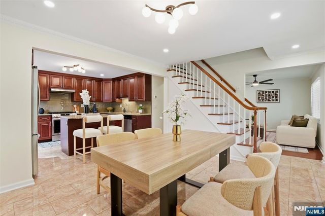 54 Haven Avenue, Bergenfield, NJ 07621