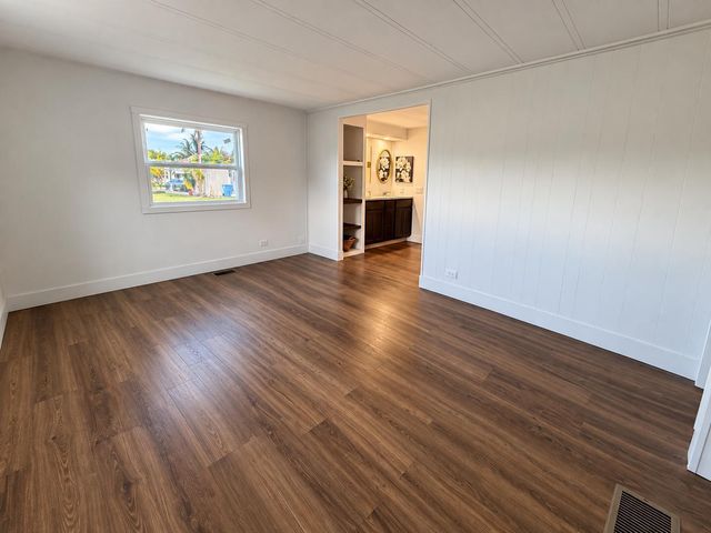 8572 Crown Drive, Boynton Beach, FL 33436