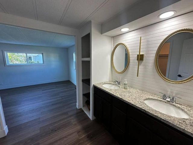 8572 Crown Drive, Boynton Beach, FL 33436