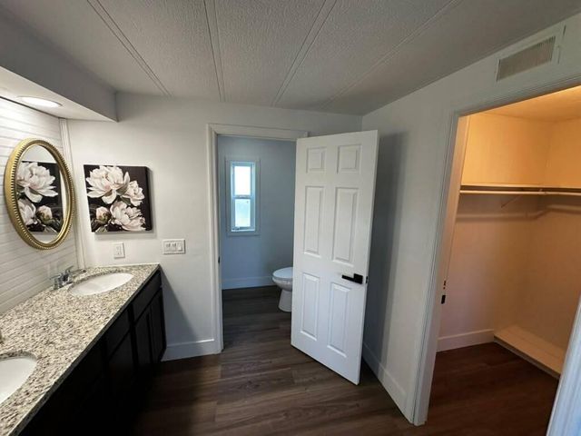 8572 Crown Drive, Boynton Beach, FL 33436