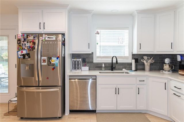 1829 152nd Circle E, Olathe, KS 66062