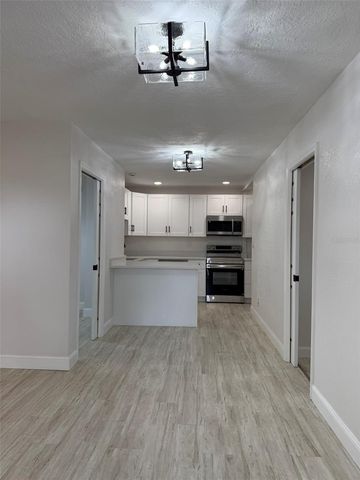 2413 18TH AVENUE N, St Petersburg, FL 33713