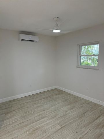 2413 18TH AVENUE N, St Petersburg, FL 33713