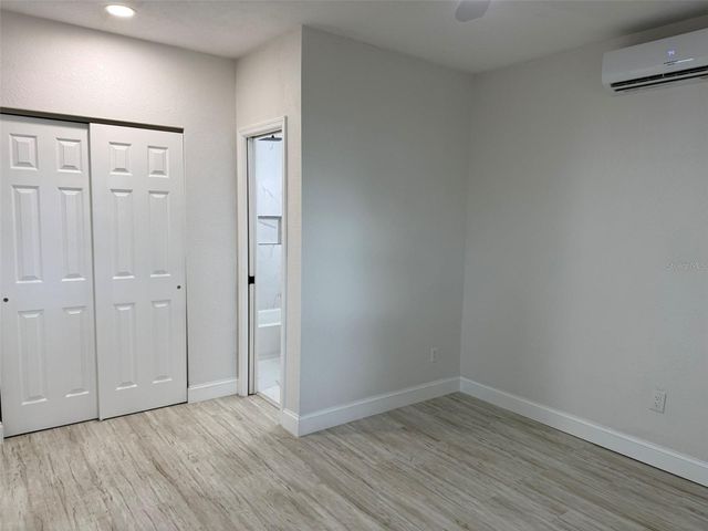 2413 18TH AVENUE N, St Petersburg, FL 33713