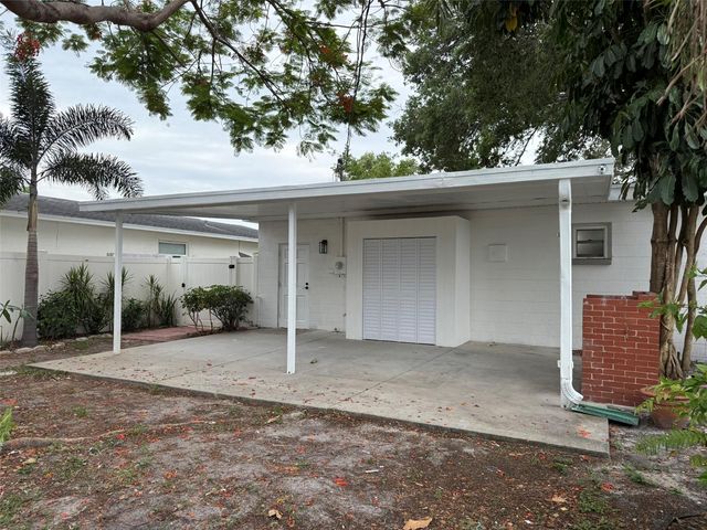 2413 18TH AVENUE N, St Petersburg, FL 33713
