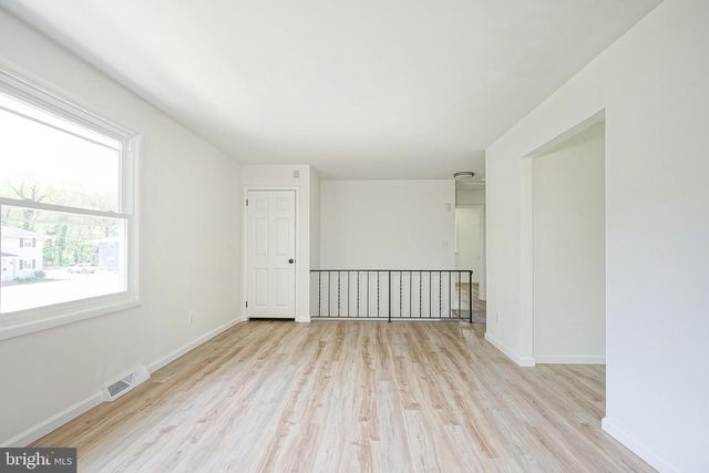 54 SHIRLEY CT, Vineland, NJ 08360