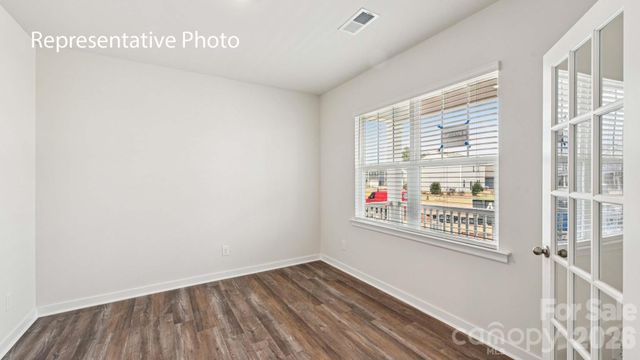 5616 Pamplona Way, Charlotte, NC 28214