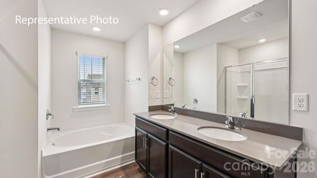5616 Pamplona Way, Charlotte, NC 28214