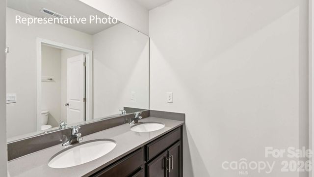 5616 Pamplona Way, Charlotte, NC 28214