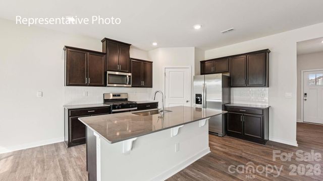 5616 Pamplona Way, Charlotte, NC 28214