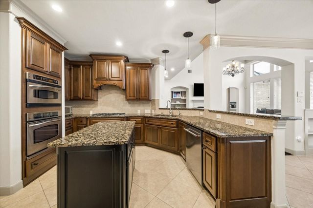 5919 Majestic Pines Drive, Kingwood, TX 77345
