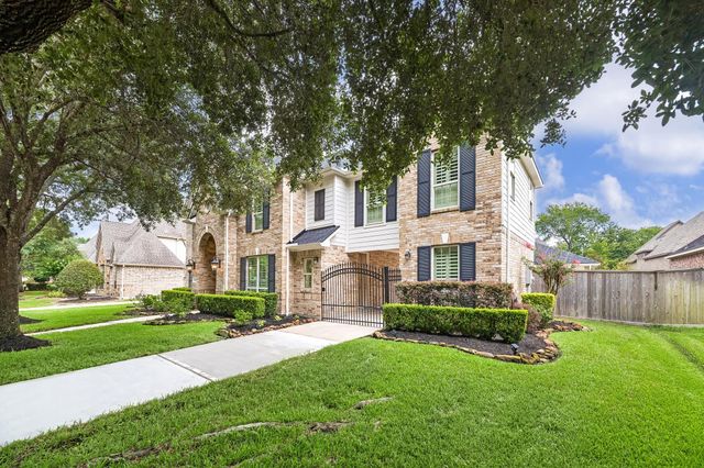 5919 Majestic Pines Drive, Kingwood, TX 77345