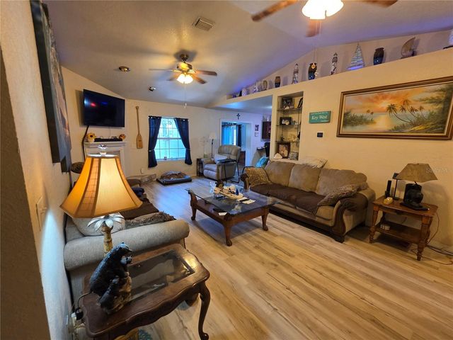 5911 SE 127TH PLACE, Belleview, FL 34420