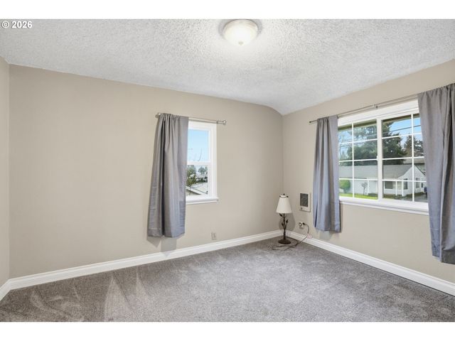 3507 E 11TH St, Vancouver, WA 98661