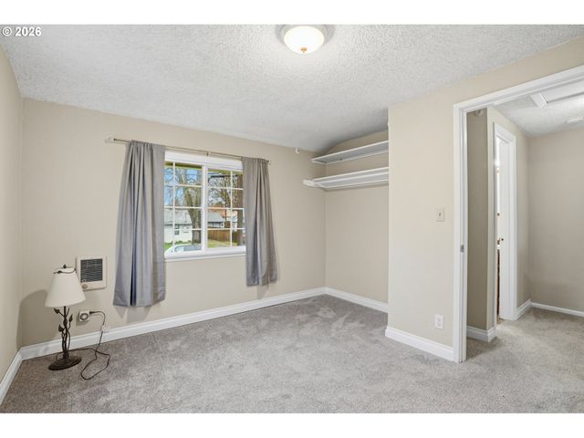 3507 E 11TH St, Vancouver, WA 98661