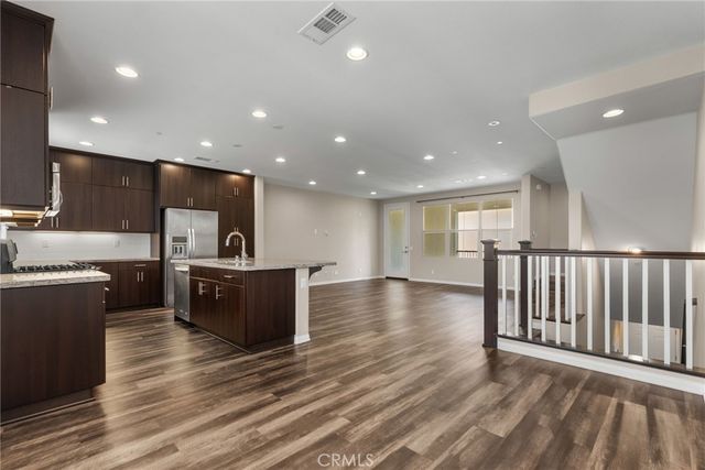 61 Origin, Irvine, CA 92618