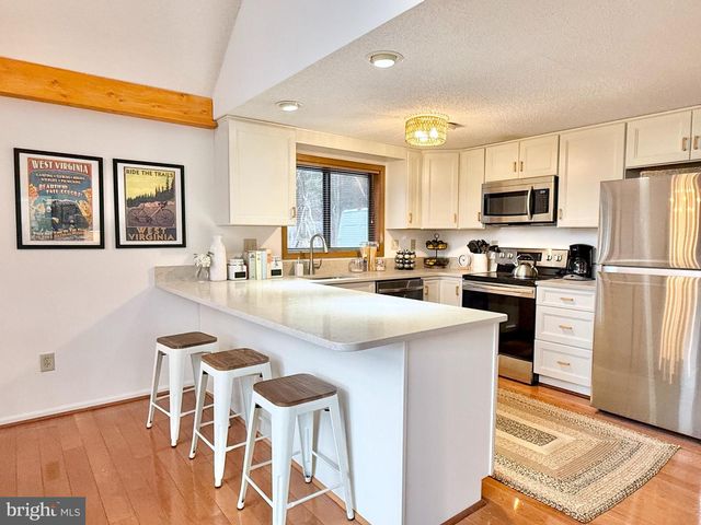 393 TECUMSEH TRL, Hedgesville, WV 25427