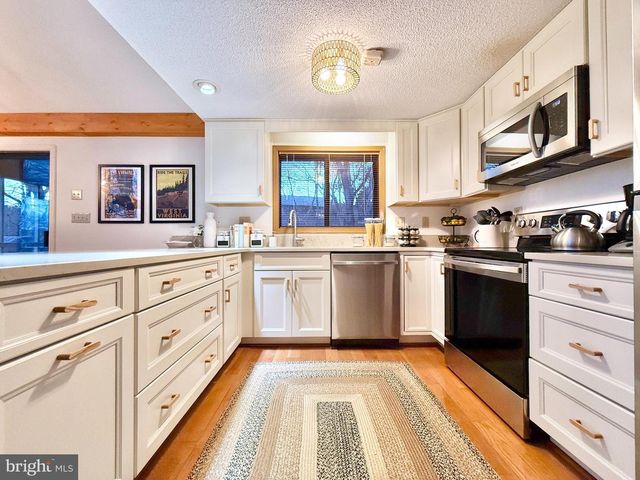 393 TECUMSEH TRL, Hedgesville, WV 25427