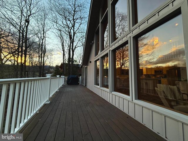 393 TECUMSEH TRL, Hedgesville, WV 25427