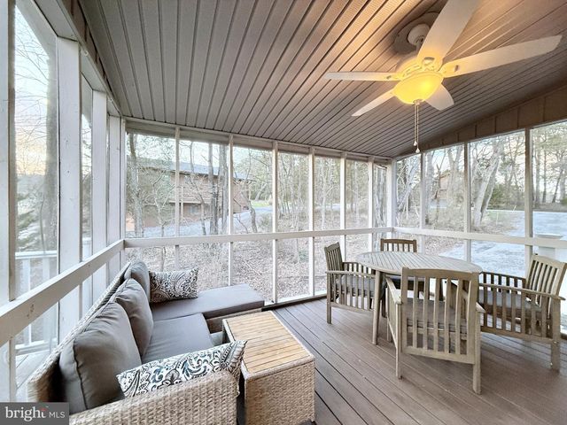 393 TECUMSEH TRL, Hedgesville, WV 25427