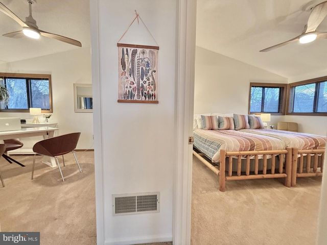 393 TECUMSEH TRL, Hedgesville, WV 25427