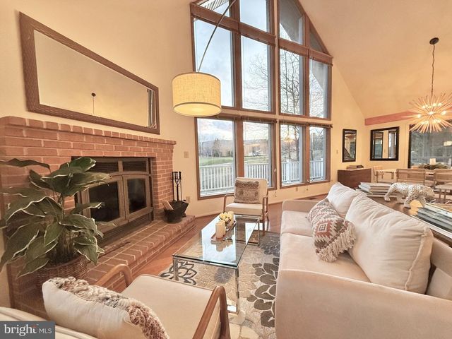 393 TECUMSEH TRL, Hedgesville, WV 25427