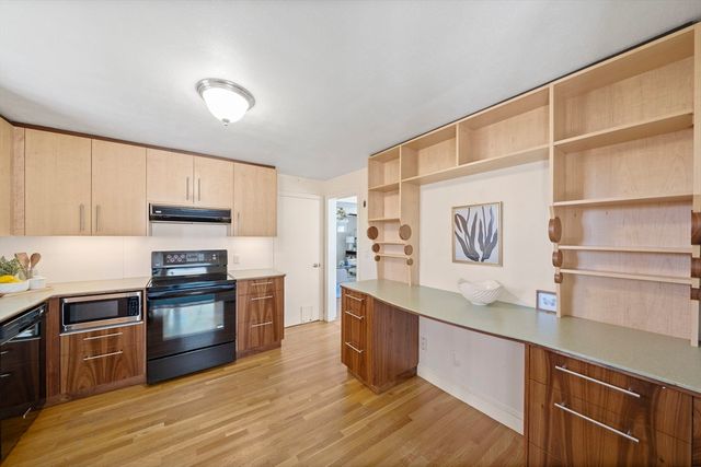 24 Pleasant Park Rd, Sharon, MA 02067