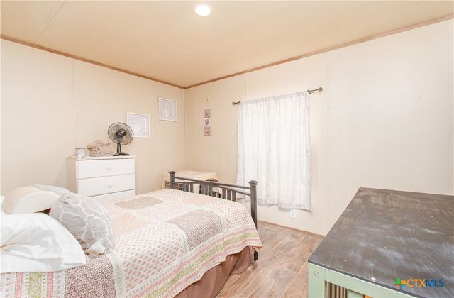 421 Old Pidcoke Road, Gatesville, TX 76528