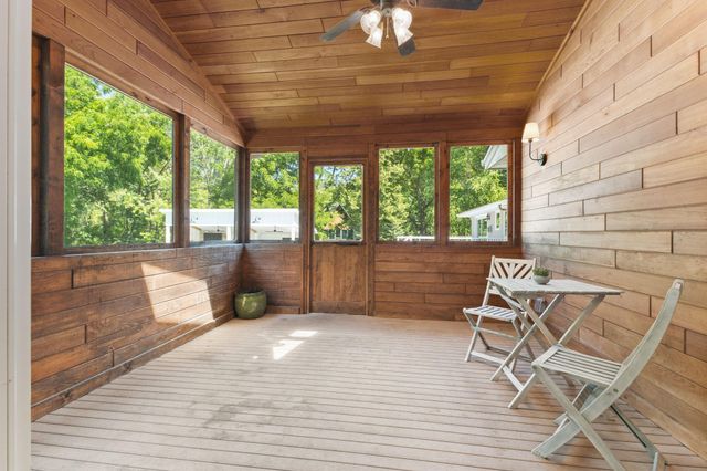 8100 Oakmere Road, Bloomington, MN 55438
