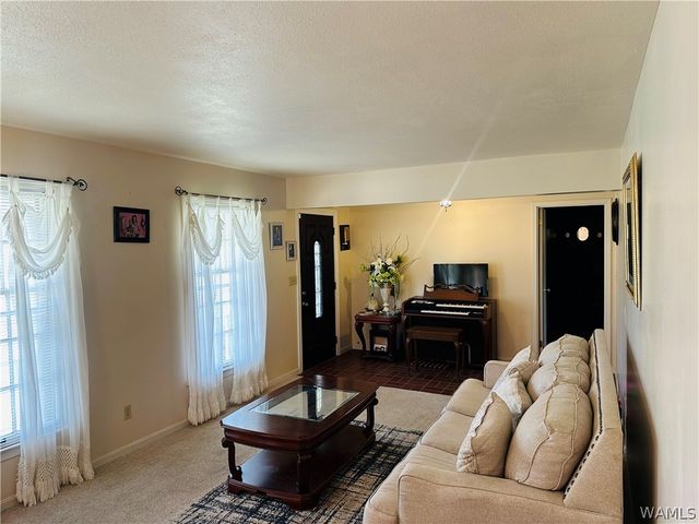 211 Eatman, Eutaw, AL 35462