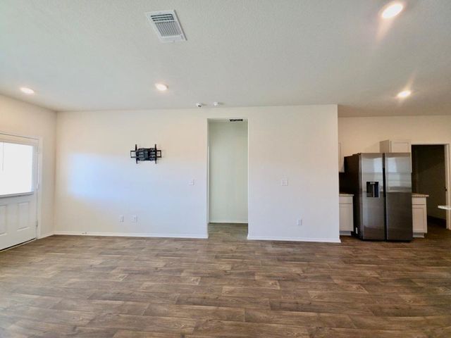 13525 Open Wagon TRL, Elgin, TX 78621