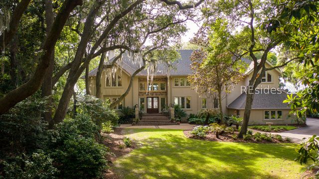 12 Brams Point Rd, Hilton Head Island, SC 29926