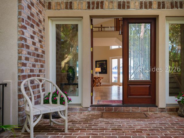 12 Brams Point Rd, Hilton Head Island, SC 29926