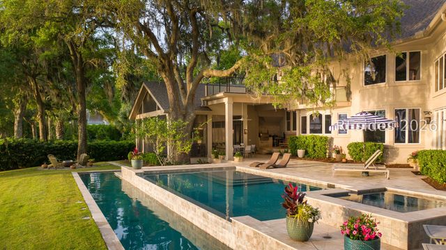 12 Brams Point Rd, Hilton Head Island, SC 29926