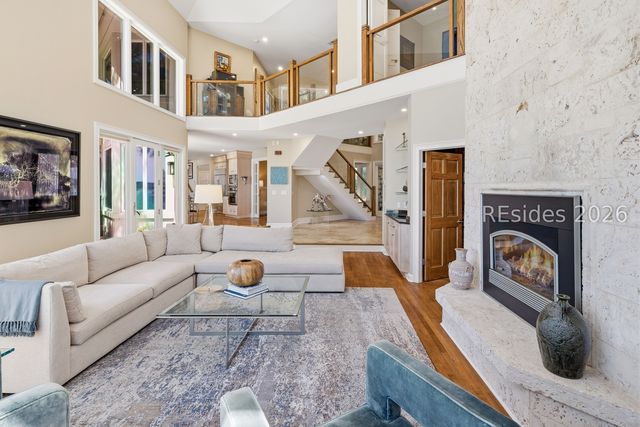 12 Brams Point Rd, Hilton Head Island, SC 29926