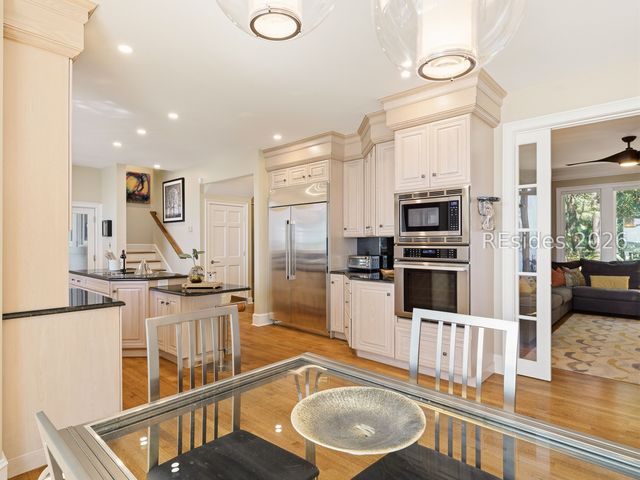12 Brams Point Rd, Hilton Head Island, SC 29926