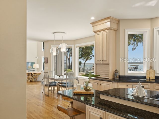 12 Brams Point Rd, Hilton Head Island, SC 29926