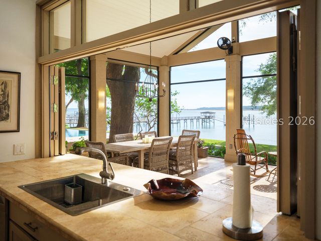 12 Brams Point Rd, Hilton Head Island, SC 29926