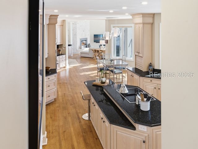 12 Brams Point Rd, Hilton Head Island, SC 29926