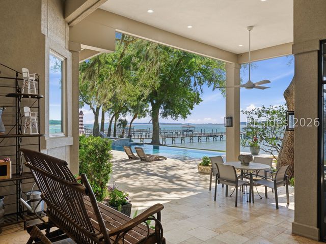12 Brams Point Rd, Hilton Head Island, SC 29926