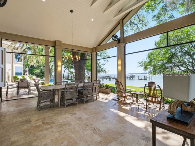 12 Brams Point Rd, Hilton Head Island, SC 29926