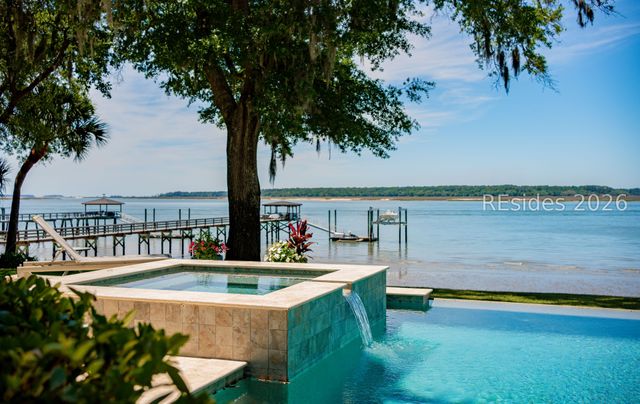 12 Brams Point Rd, Hilton Head Island, SC 29926