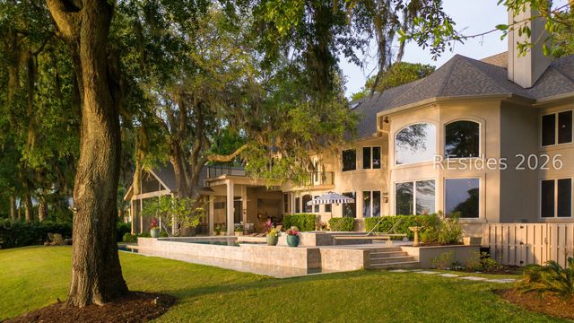 12 Brams Point Rd, Hilton Head Island, SC 29926