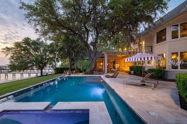 12 Brams Point Rd, Hilton Head Island, SC 29926