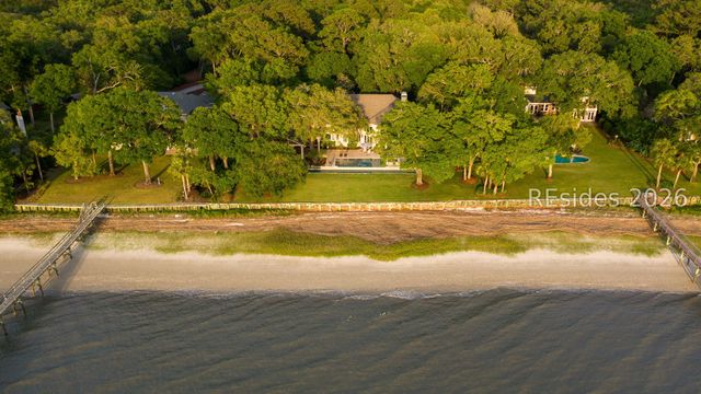12 Brams Point Rd, Hilton Head Island, SC 29926