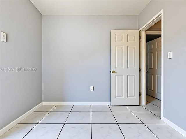 1331 N 69th Ave, Hollywood, FL 33024