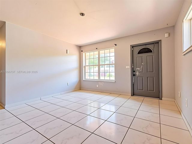 1331 N 69th Ave, Hollywood, FL 33024