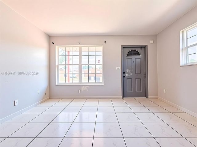 1331 N 69th Ave, Hollywood, FL 33024