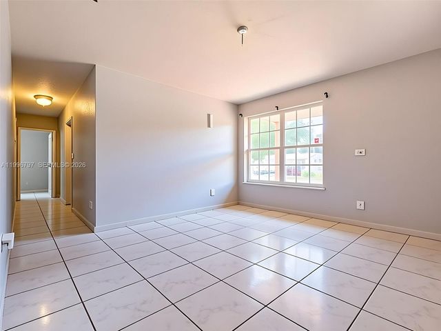 1331 N 69th Ave, Hollywood, FL 33024